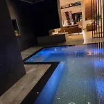 Βίλα Loft Piscine A Debordement Jacuzzi Sauna Dourlers